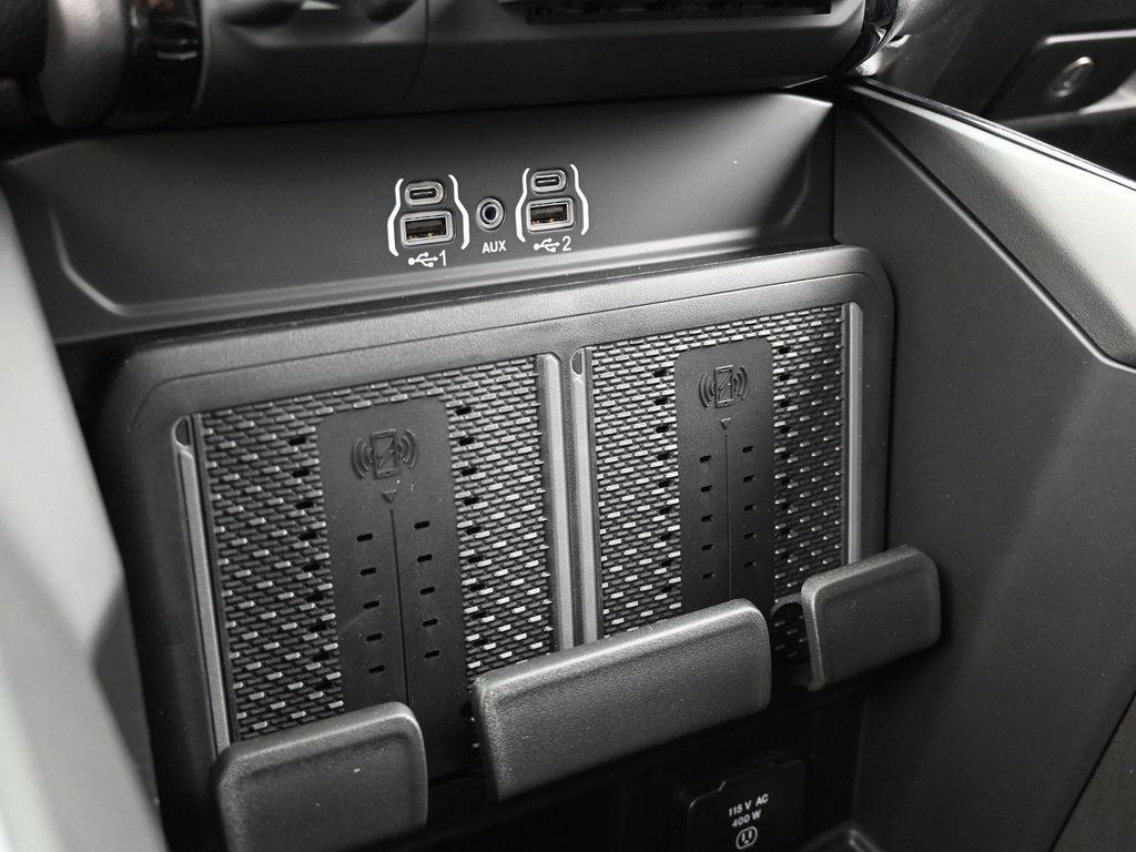 New 2026 Bright White Clearcoat Ram Laramie image 25