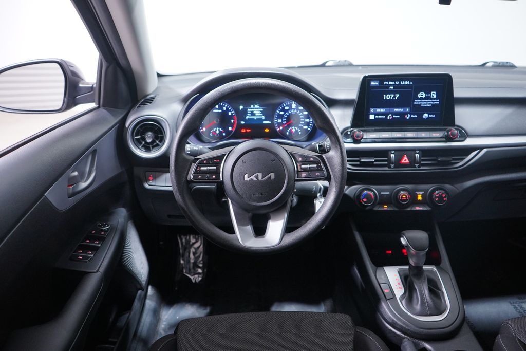 Thumbnail: 2024 Kia Forte - 11