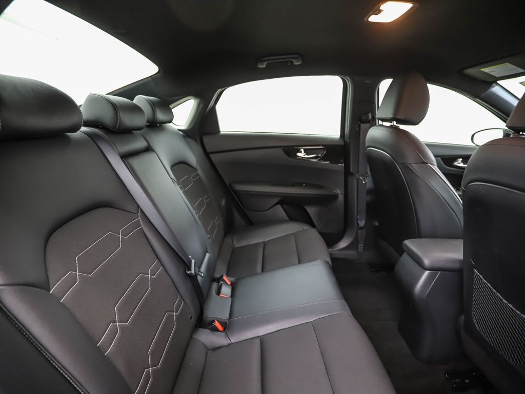 Thumbnail: 2024 Kia Forte - 27