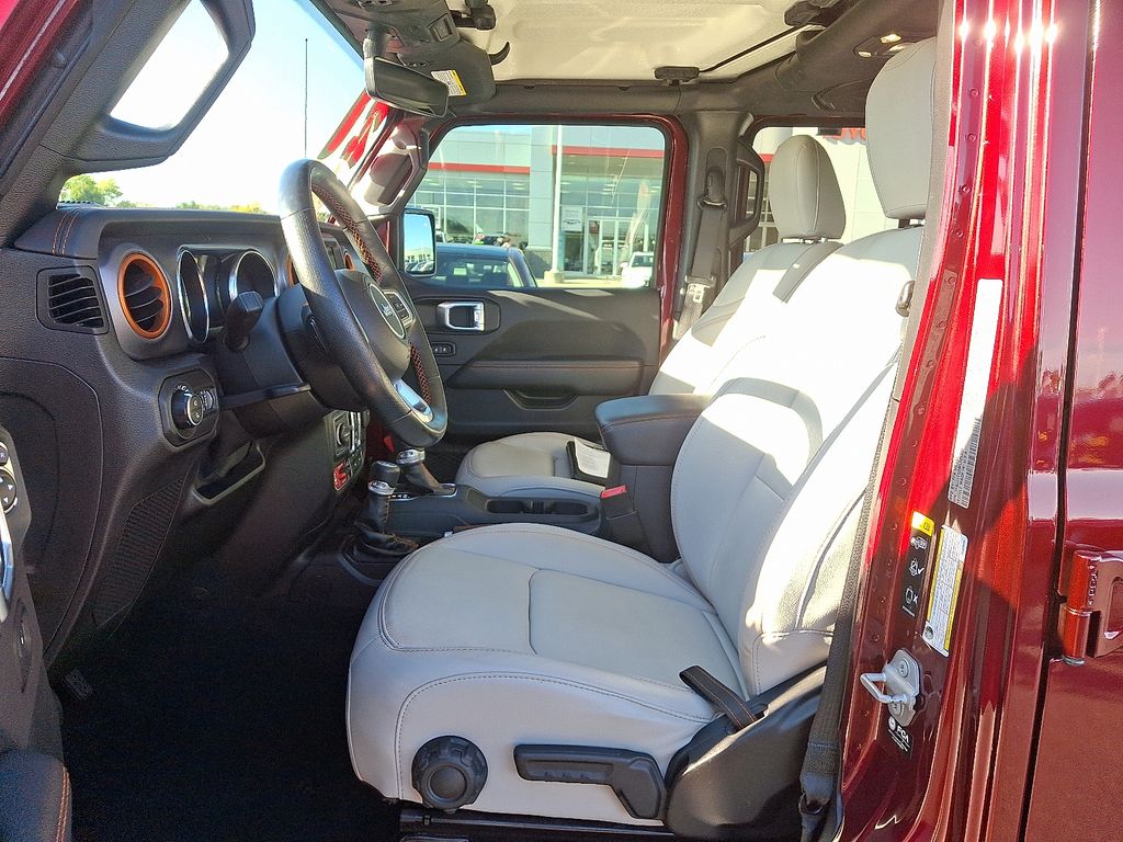 Thumbnail: 2021 Jeep Gladiator - 14