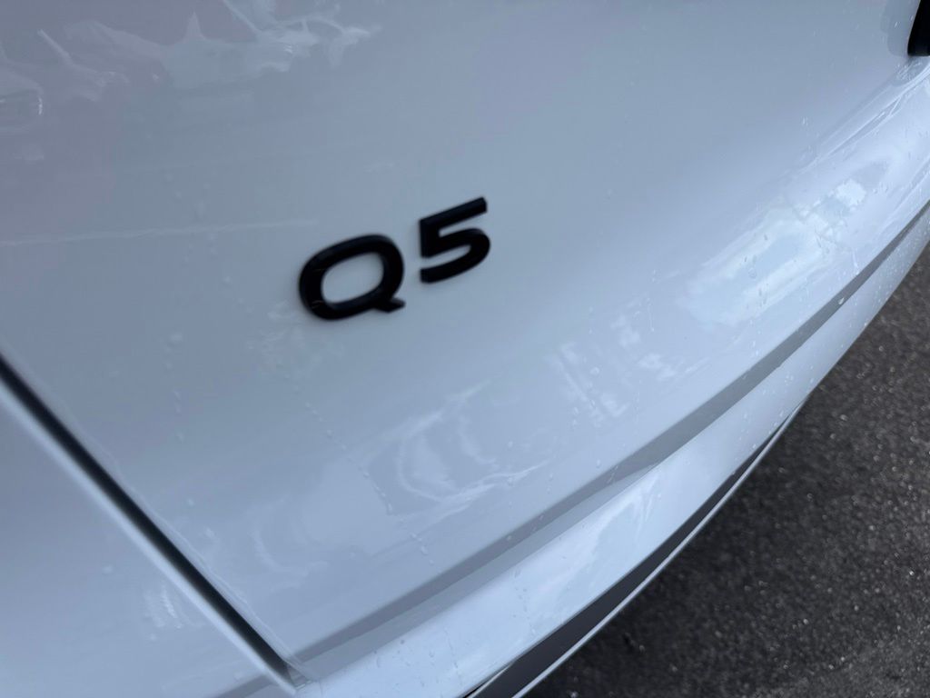Thumbnail: 2026 Audi Q5 - 9