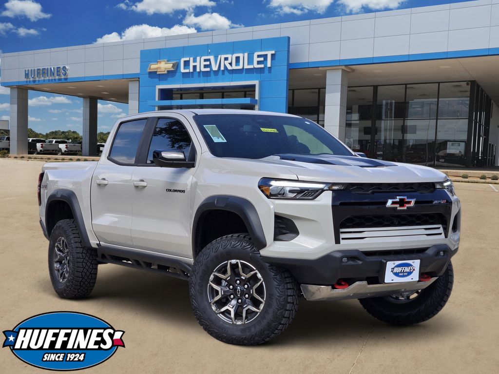 White Sands 2026 Chevrolet Colorado Pickup Truck Four-Wheel Drive 8-Speed Automatic