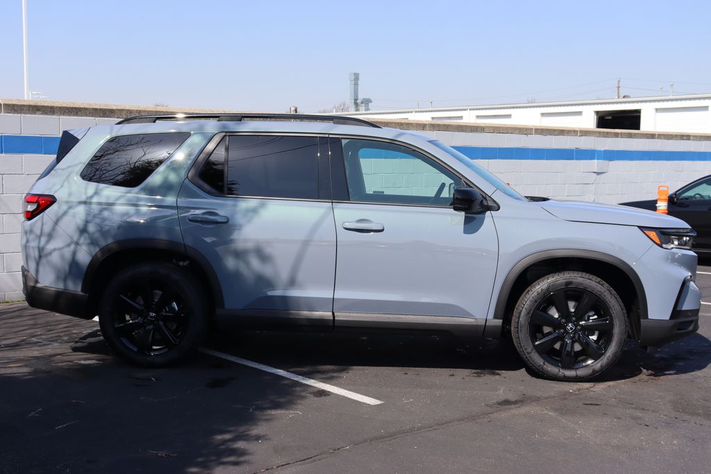 2025 Honda Pilot Black Edition 6