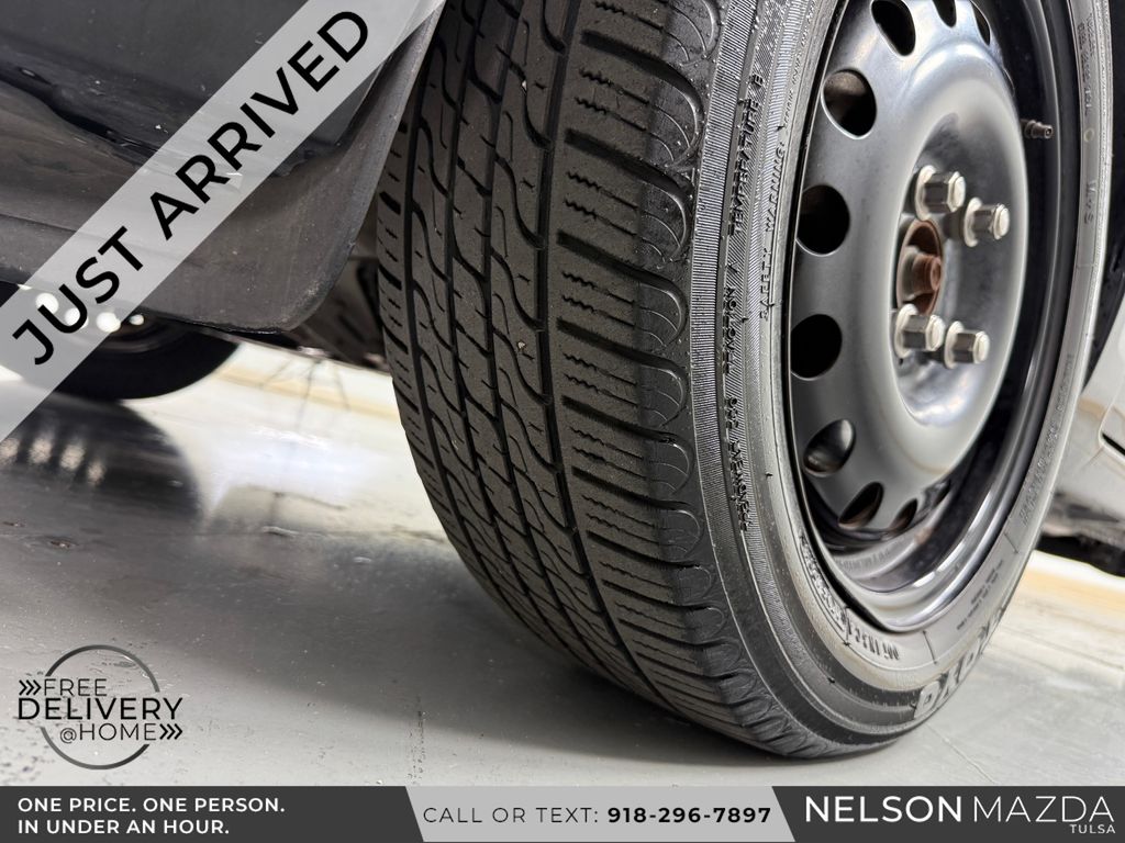 Used 2016 Black Ford S image 10