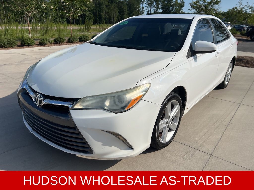 2015 White Toyota Camry LE FWD Sedan