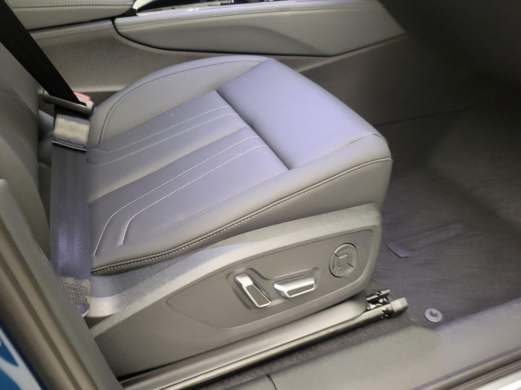 Thumbnail: 2026 Audi Q3 - 14