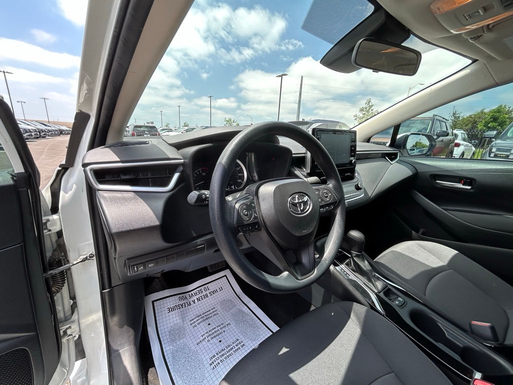 2021 Toyota Corolla LE 12