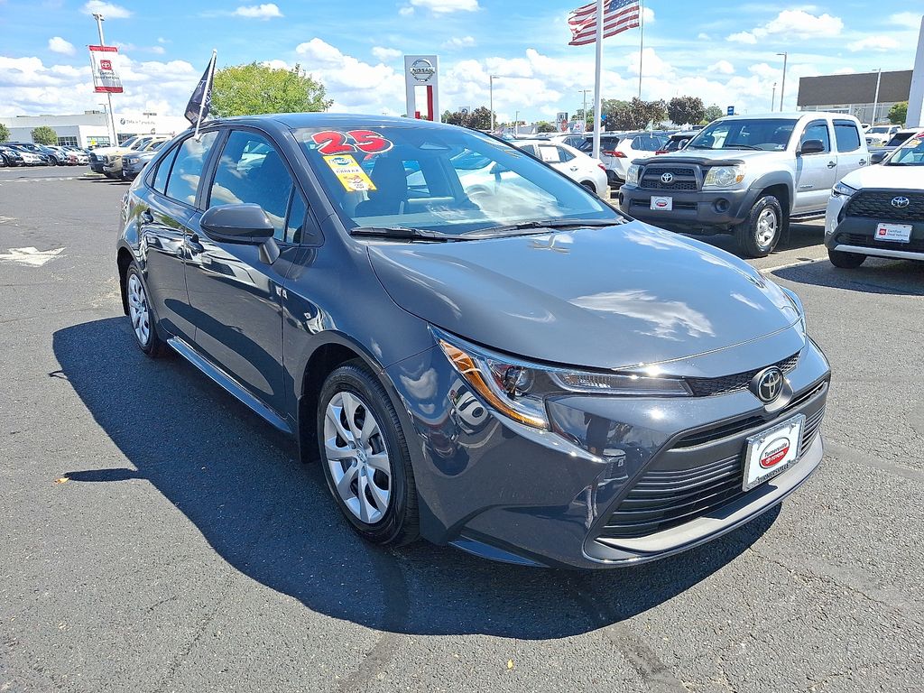 Thumbnail: 2025 Toyota Corolla - 3