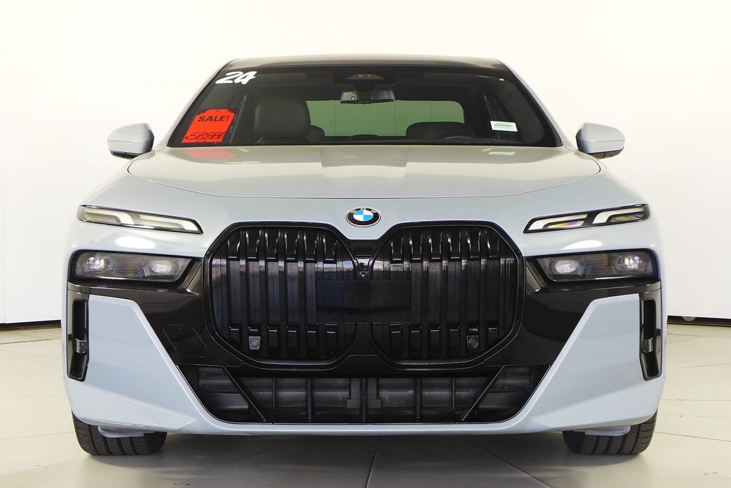 Thumbnail: 2024 BMW 7 Series - 3