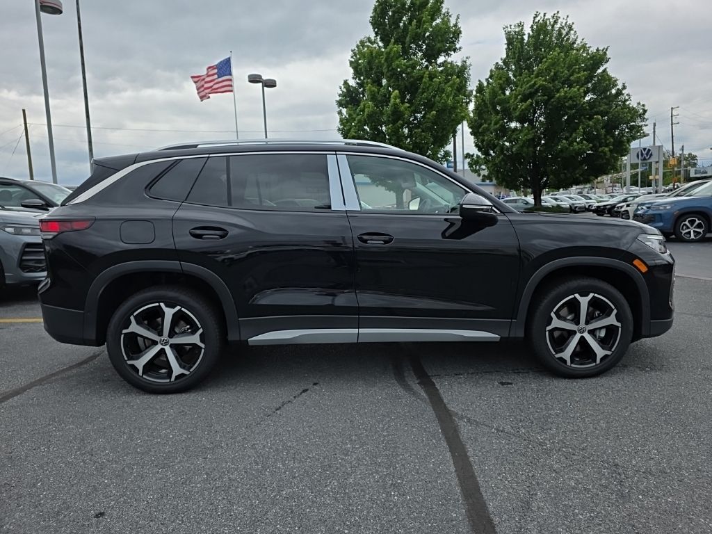 2026 Volkswagen Tiguan 2.0T SE Black at Audi Porsche Sewickley
