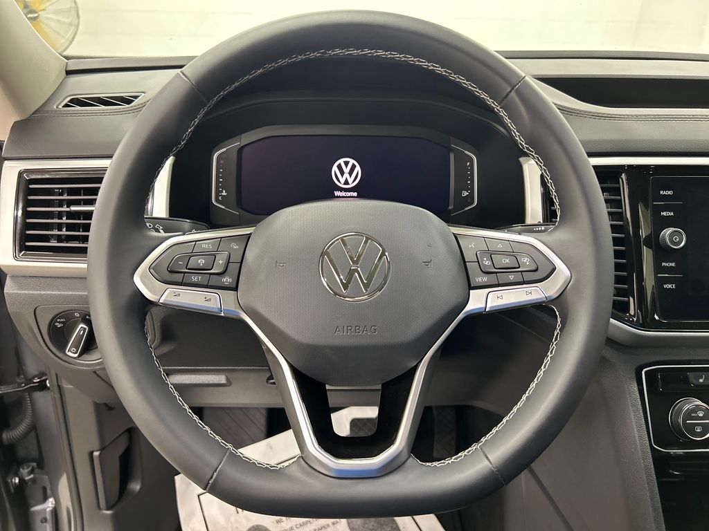 Certified Used 2022  Volkswagen 3.6L V6 SE w/Technology image 20