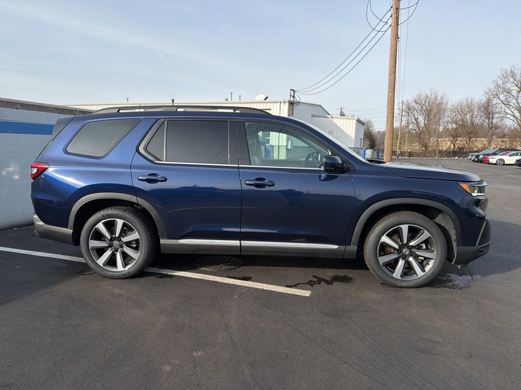 Thumbnail: 2025 Honda Pilot - 6