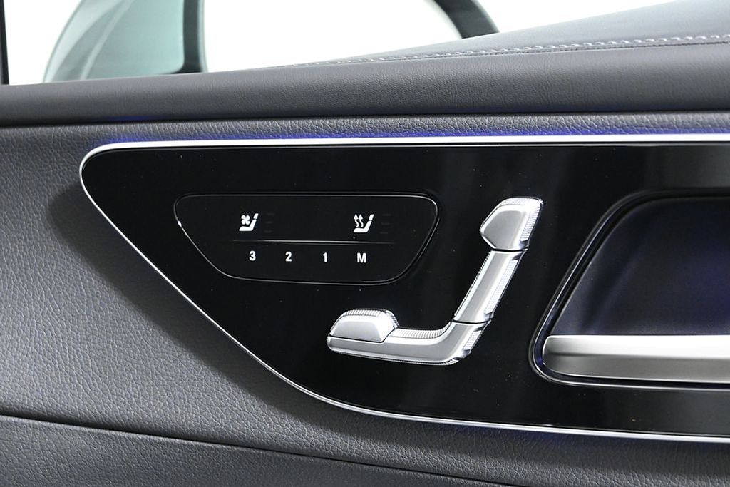 Thumbnail: 2026 Mercedes-Benz GLC - 21