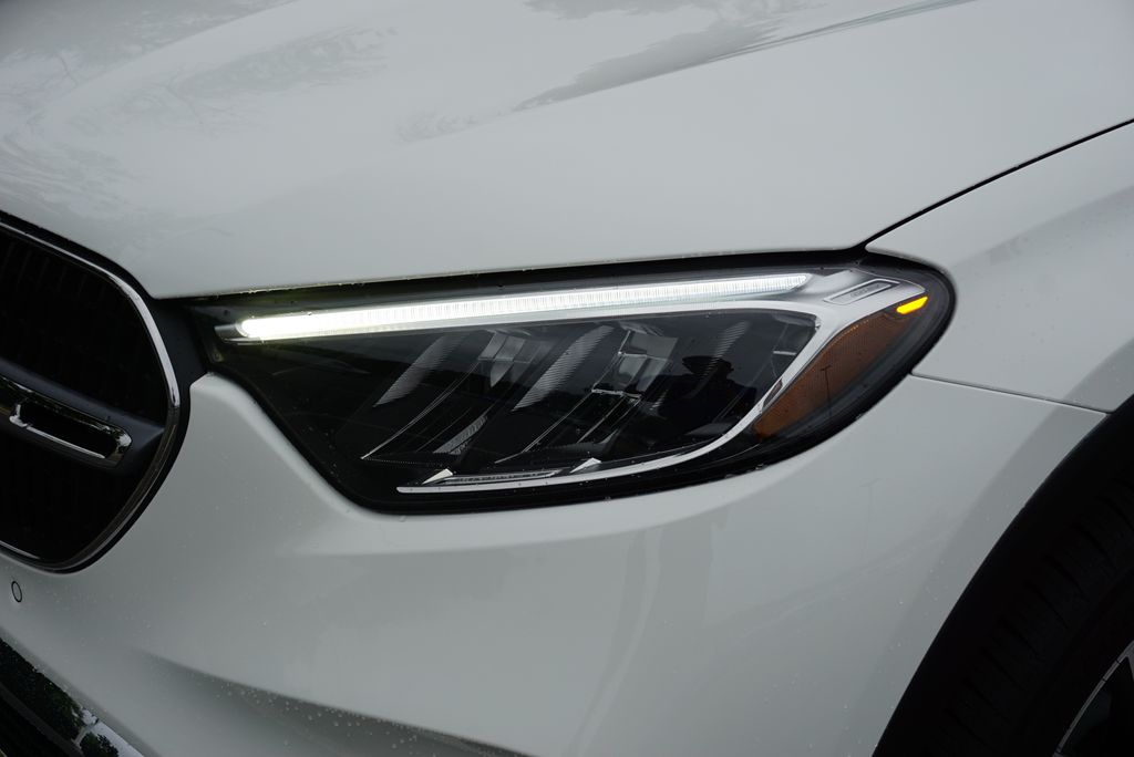 Thumbnail: 2026 Mercedes-Benz GLC - 11