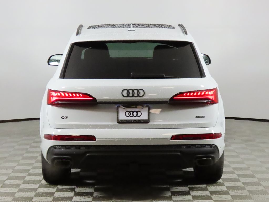 Thumbnail: 2026 Audi Q7 - 4