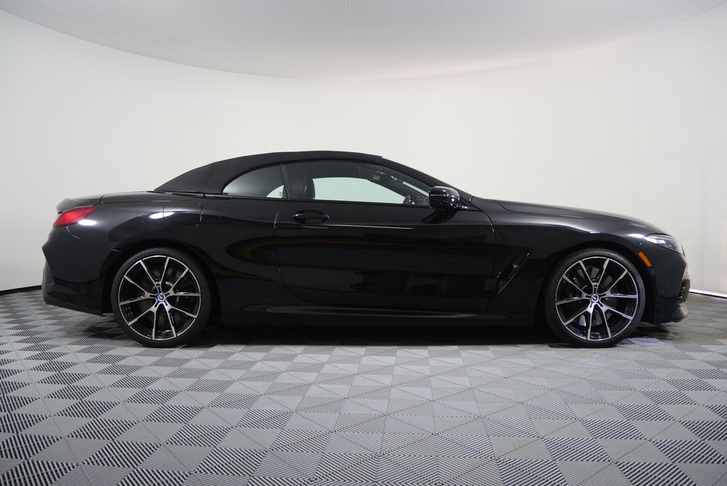 Thumbnail: 2023 BMW 8 Series - 2