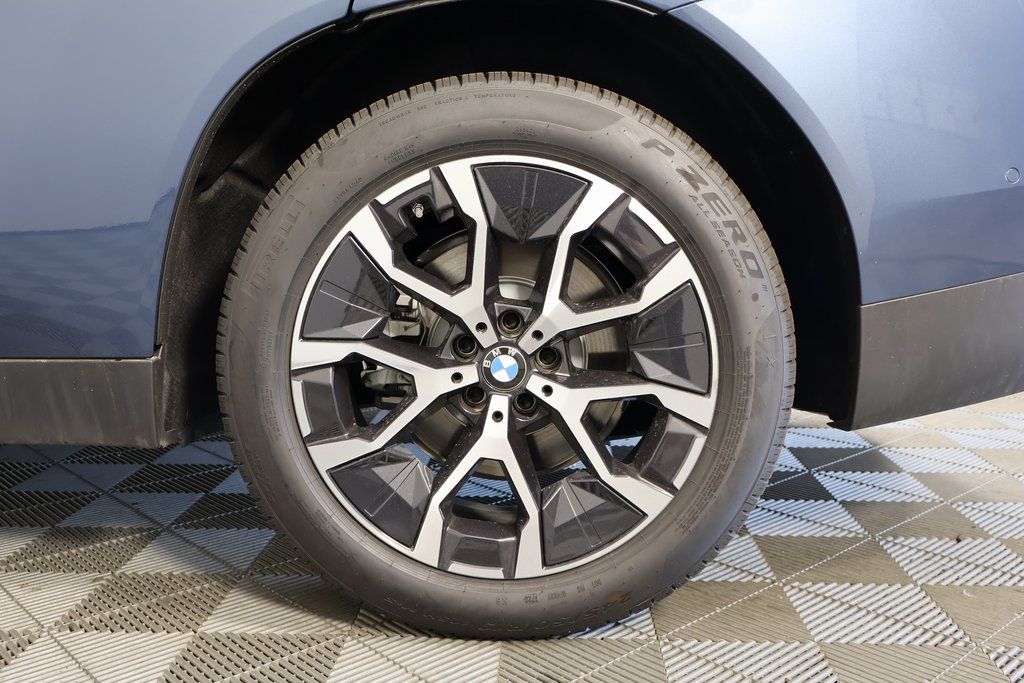 Thumbnail: 2025 BMW X3 - 10