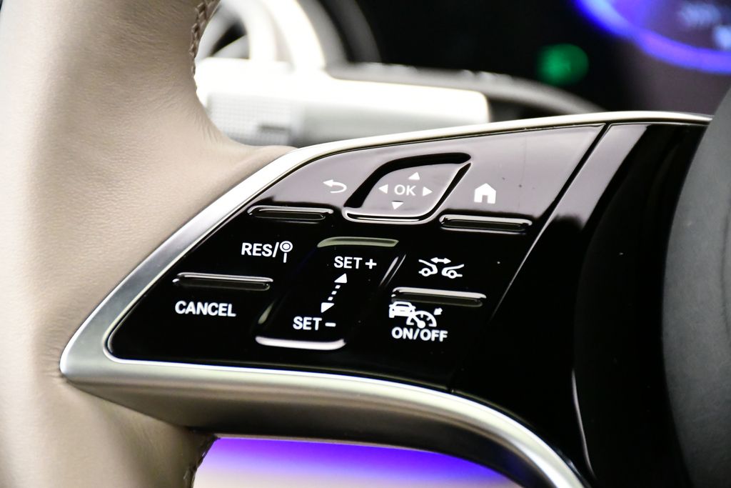 Thumbnail: 2023 Mercedes-Benz EQS - 22