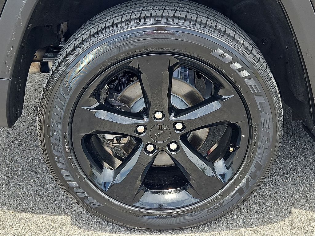 Used 2024 Jeep Grand Cherokee Altitude For Sale in Farmington, AR