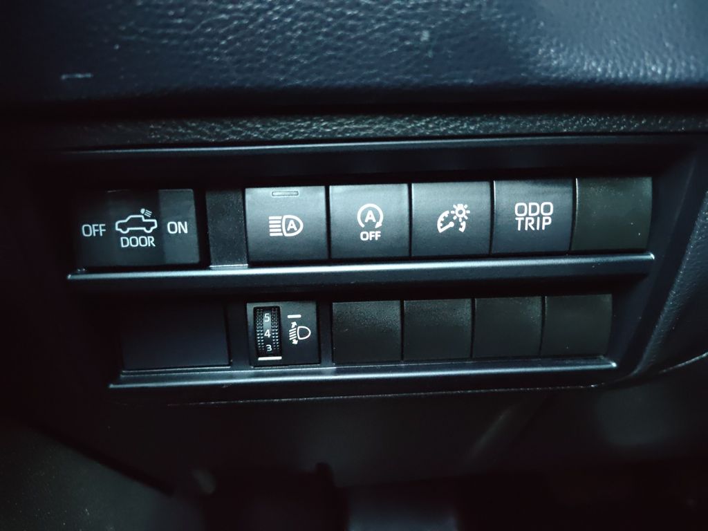 Used Car 2022 Toyota Tundra  Sr5 For Sale Under $40,000 In Austin, Texas