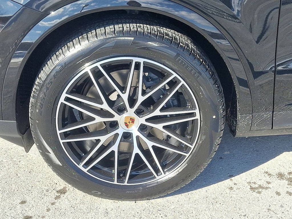 Thumbnail: 2026 Porsche  - 10