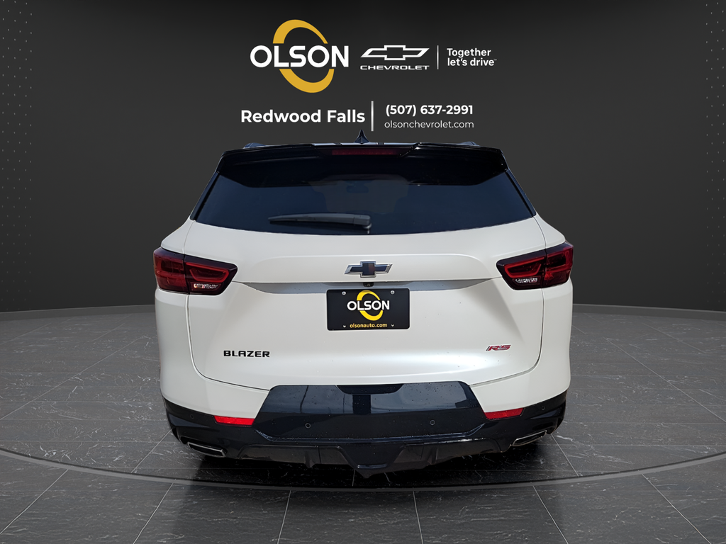 View vehicle photo 4