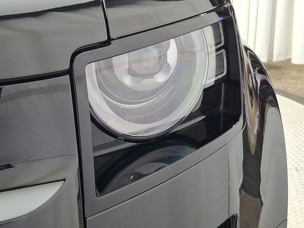 Thumbnail: 2024 Land Rover Defender - 9