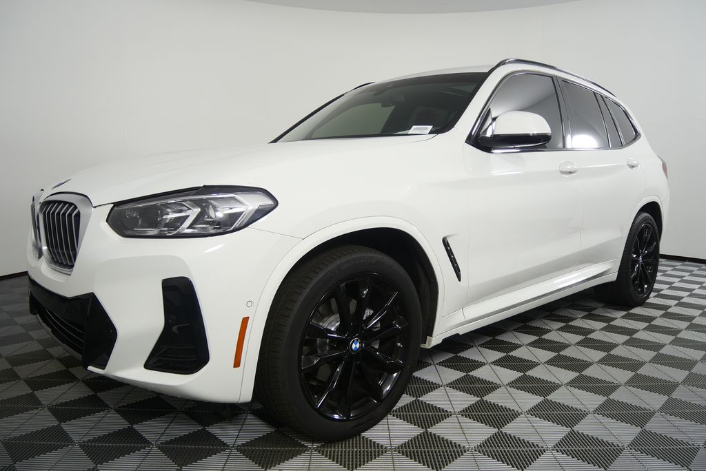 Thumbnail: 2024 BMW X3 - 8