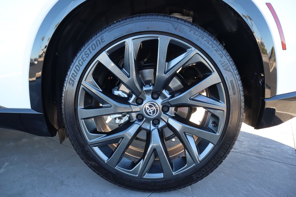 Thumbnail: 2025 Toyota Crown Signia - 29