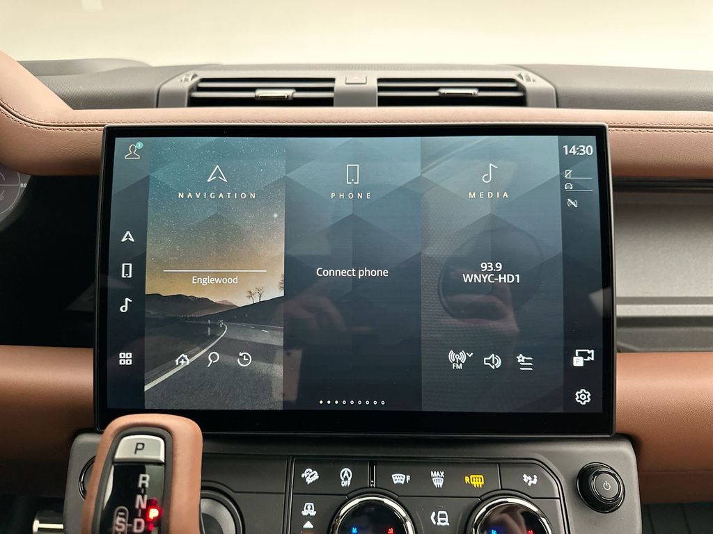 Thumbnail: 2026 Land Rover Defender - 26