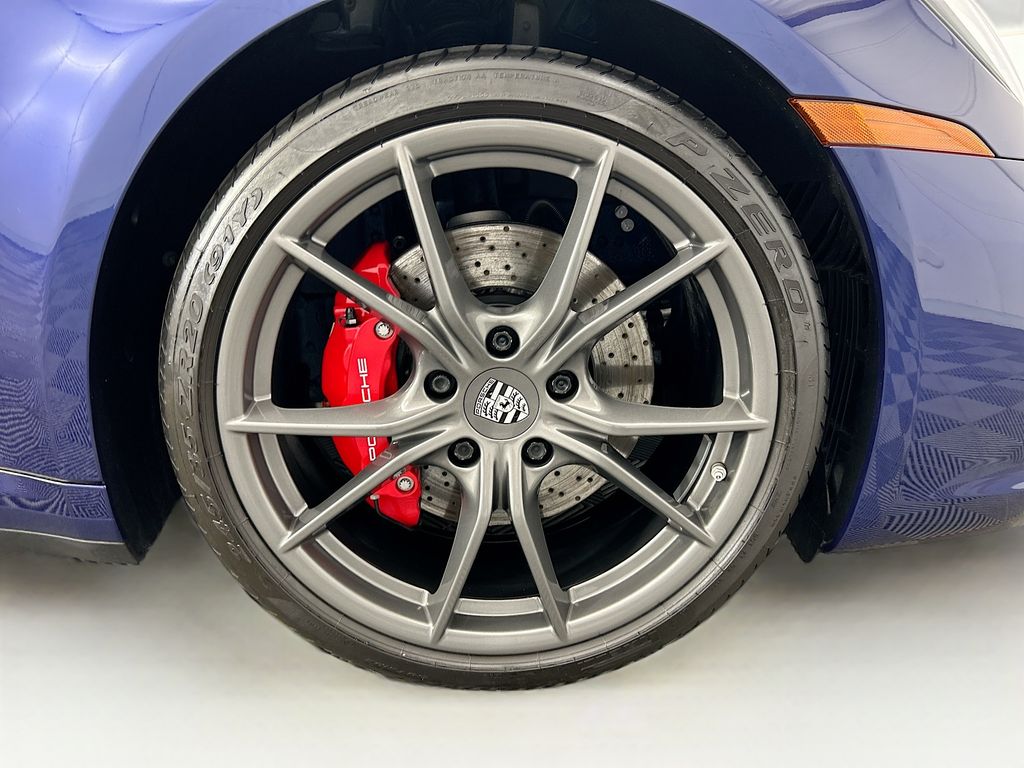 Thumbnail: 2022 Porsche 911 - 29