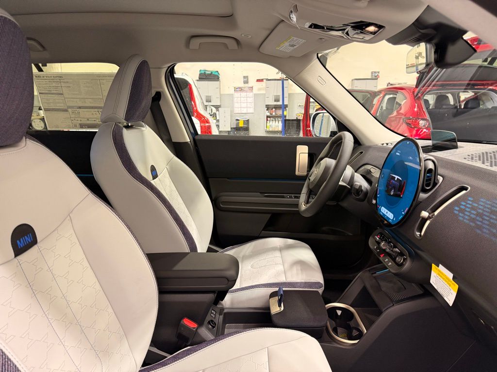 Thumbnail: 2025 MINI Cooper Countryman - 29