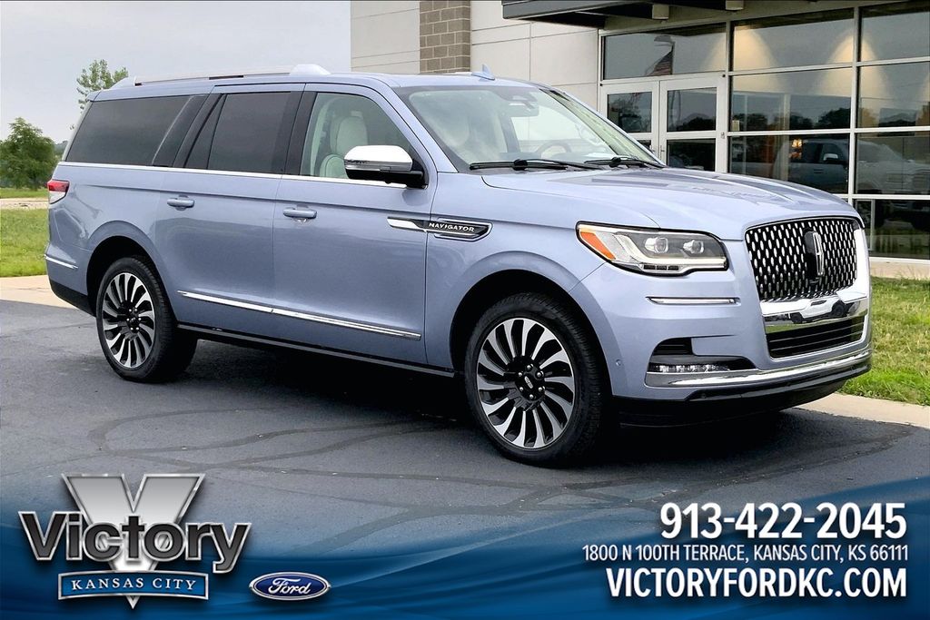 2024 Lincoln Navigator L Black Label