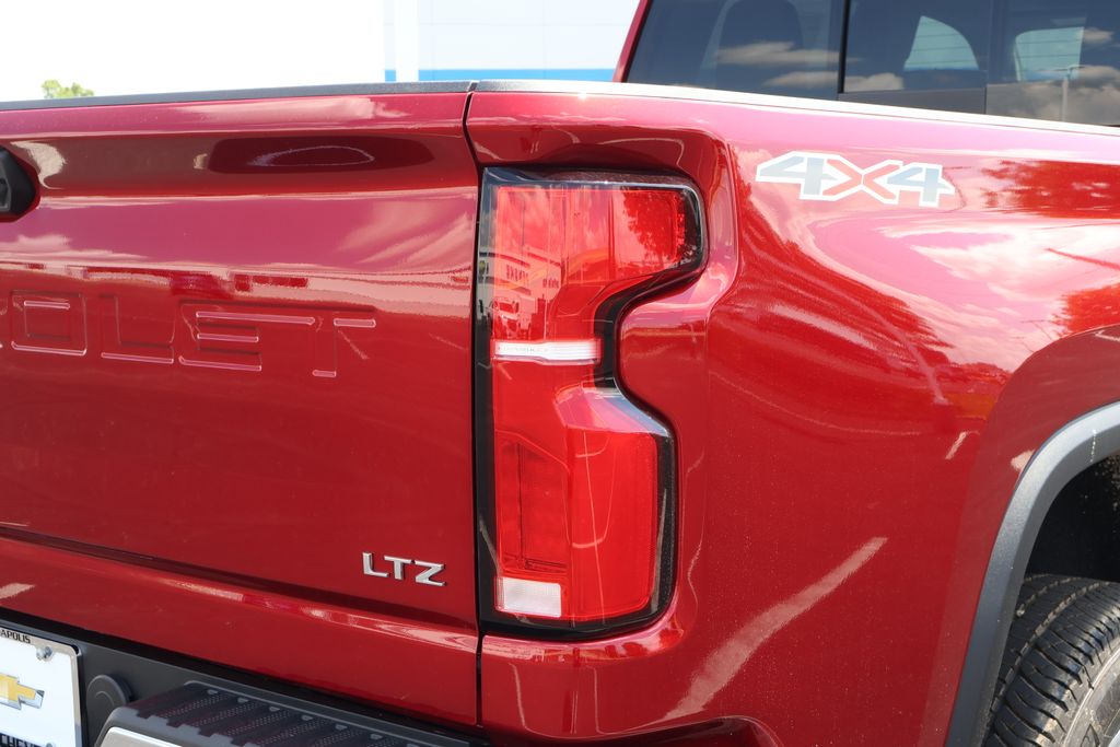 Thumbnail: 2025 Chevrolet Silverado 2500 - 7