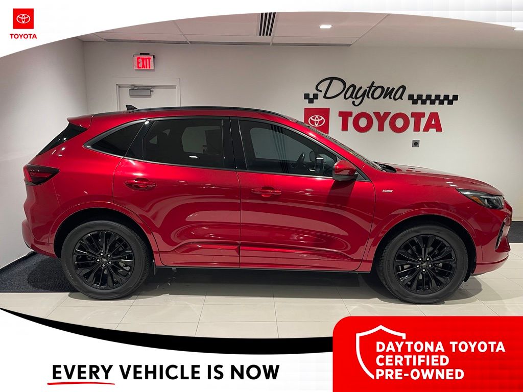 Used 2023 Ford Escape SUV