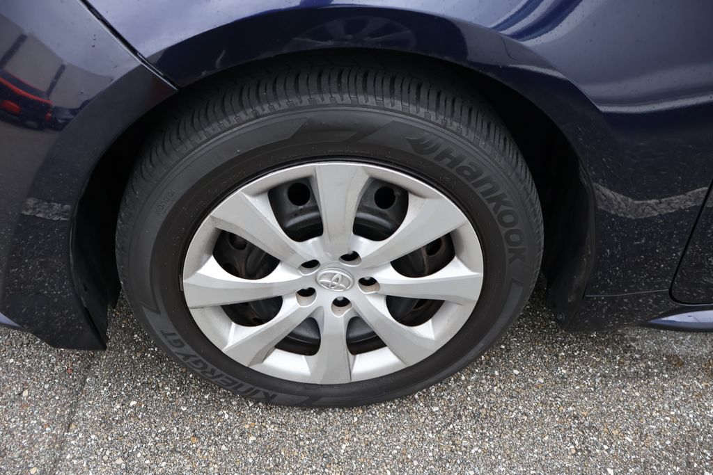 Thumbnail: 2023 Toyota Corolla - 4