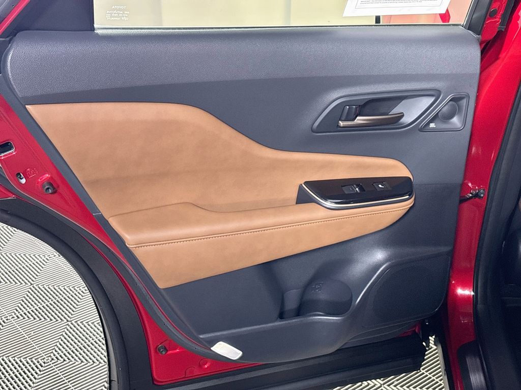 2025 Toyota Crown Signia Limited