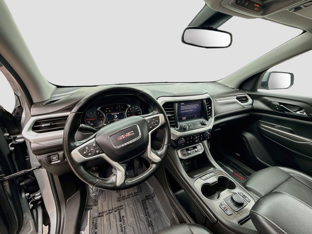 2023 GMC Acadia SLT - 8