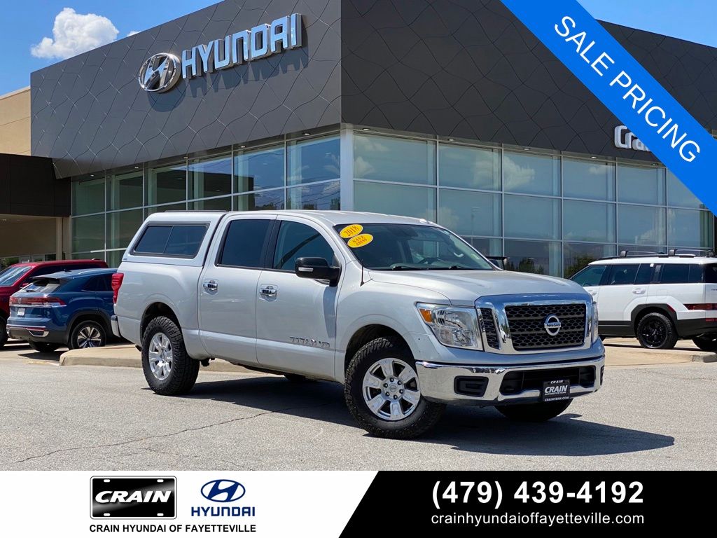 Brilliant Silver 2018 Nissan Titan Pickup Truck Four-Wheel Drive 7-Speed Automatic