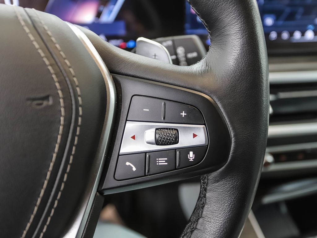 Thumbnail: 2024 BMW X5 - 13