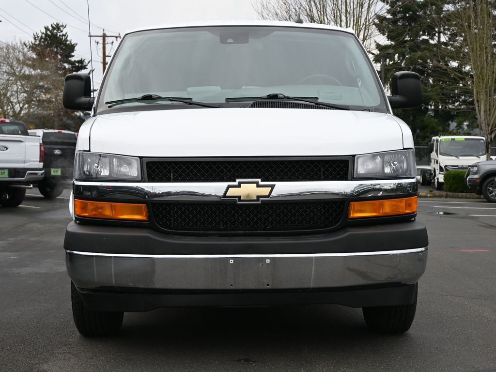2020 Chevrolet Express Passenger RWD 3500 Extended Wheelbase LT