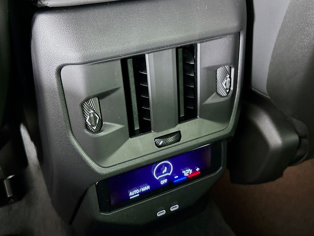 Thumbnail: 2026 BMW X3 - 18