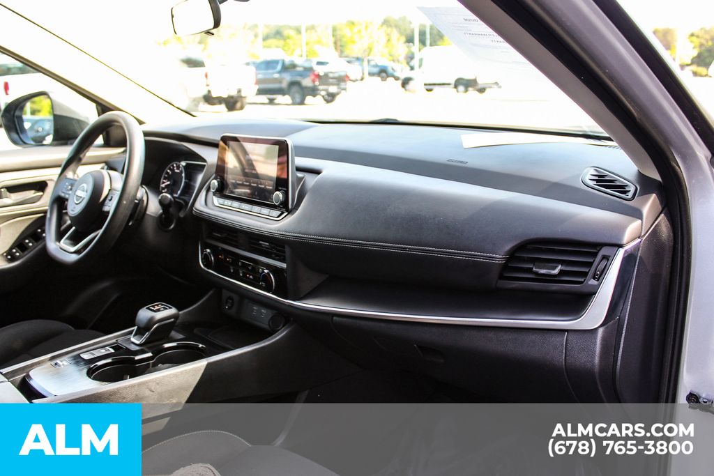 Used 2024 Silver Nissan S image 23