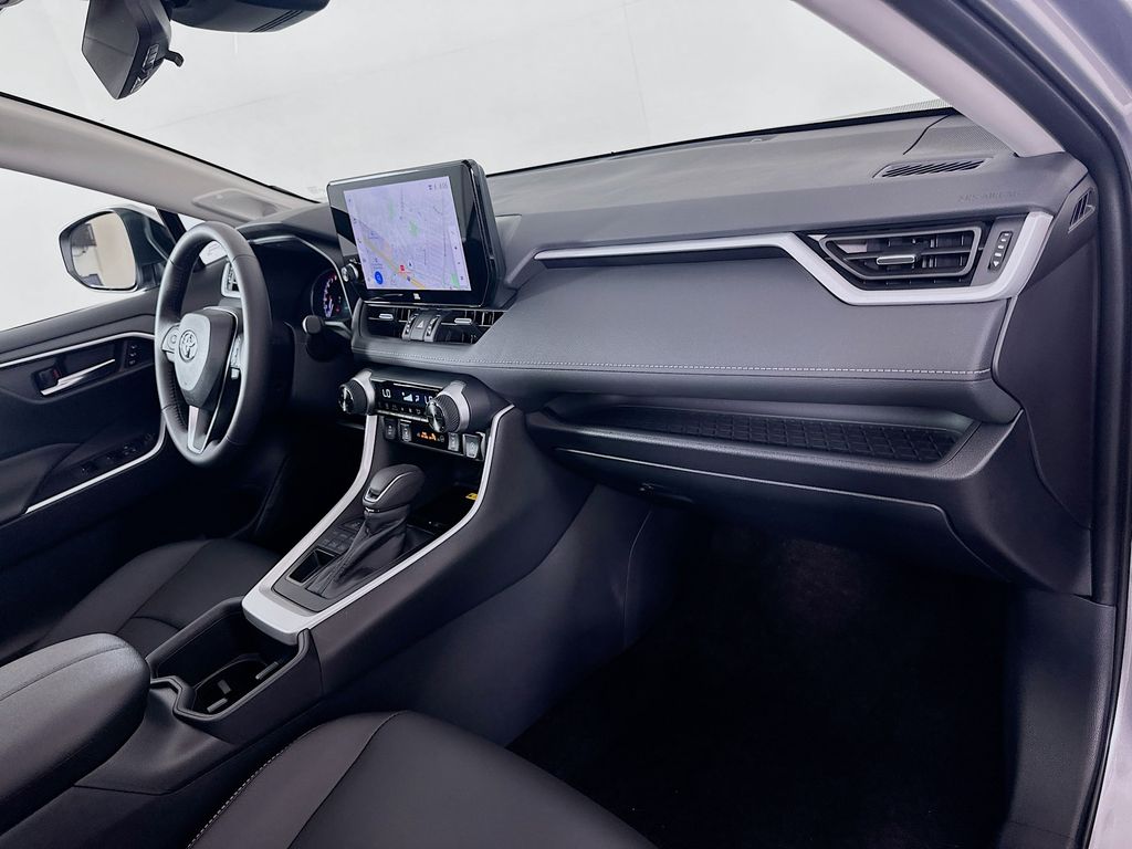 Thumbnail: 2025 Toyota RAV4 - 30