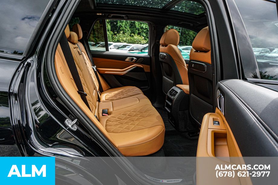 Used 2025 Black BMW sDrive40i image 23