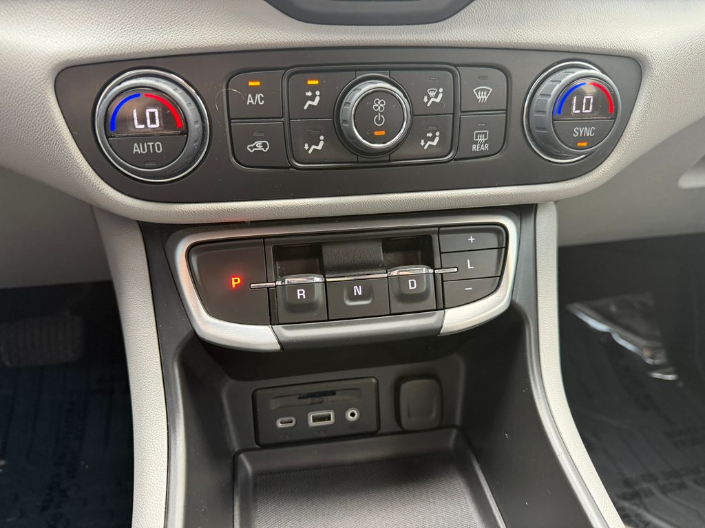 Used 2024 GMC Terrain SUV
