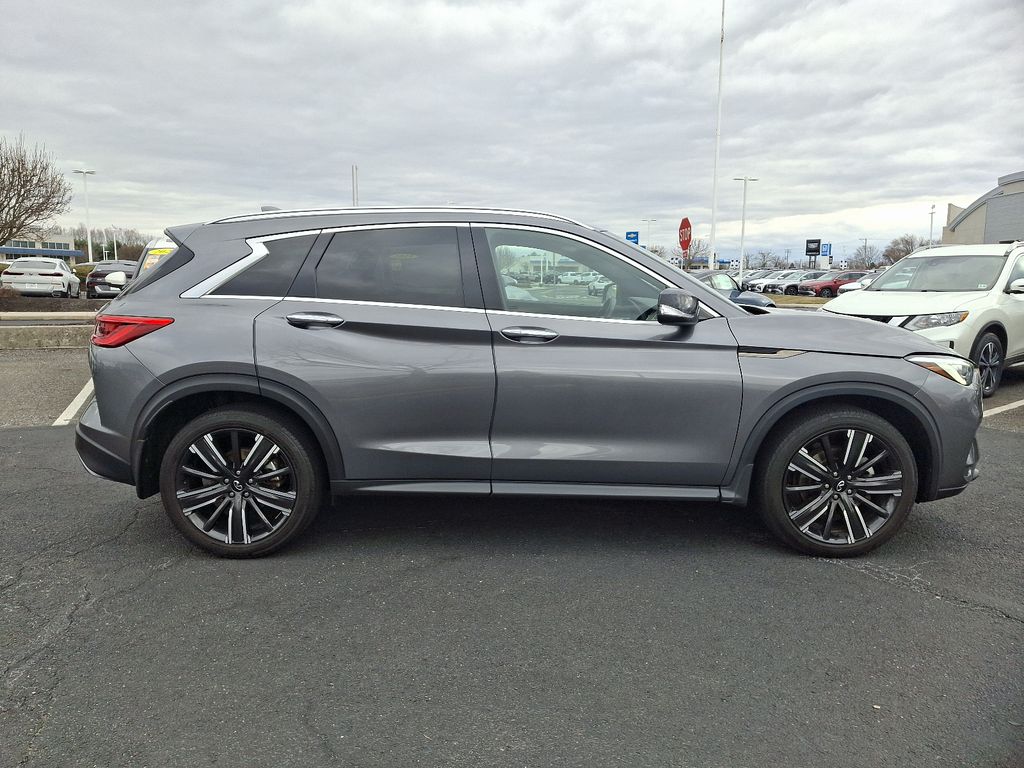 2021 INFINITI QX50 Luxe 7