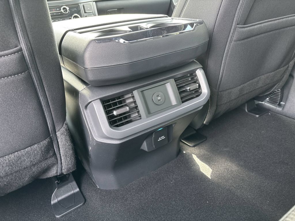 New 2026 Agate Black Metallic Ford XLT image 22