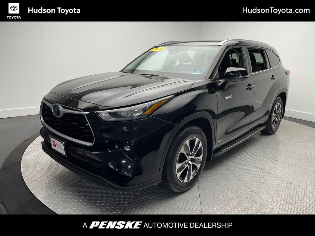 Thumbnail: 2020 Toyota Highlander - 1