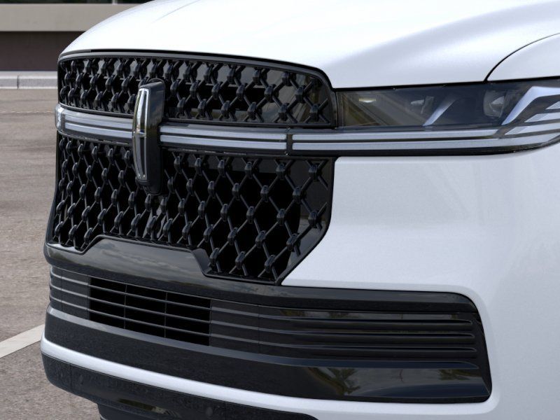 Thumbnail: 2026 Lincoln Navigator - 17